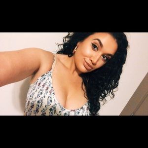 Meet your Posher, Jade